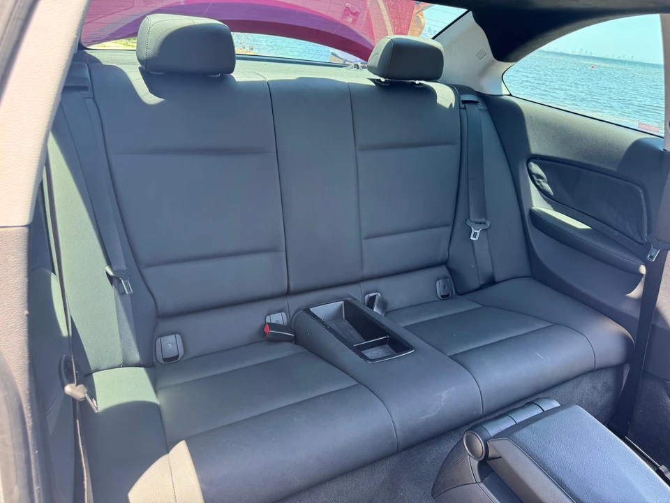2009 BMW E82 135i & 135is - Image 27 of 31