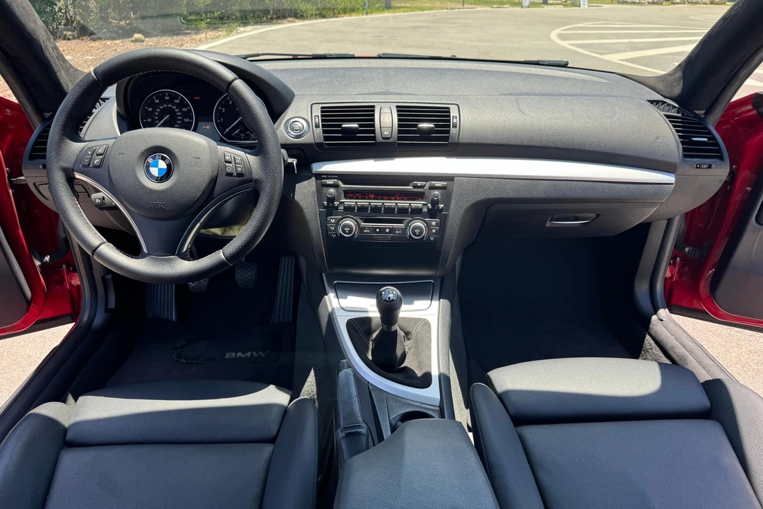2009 BMW E82 135i & 135is - Image 21 of 31
