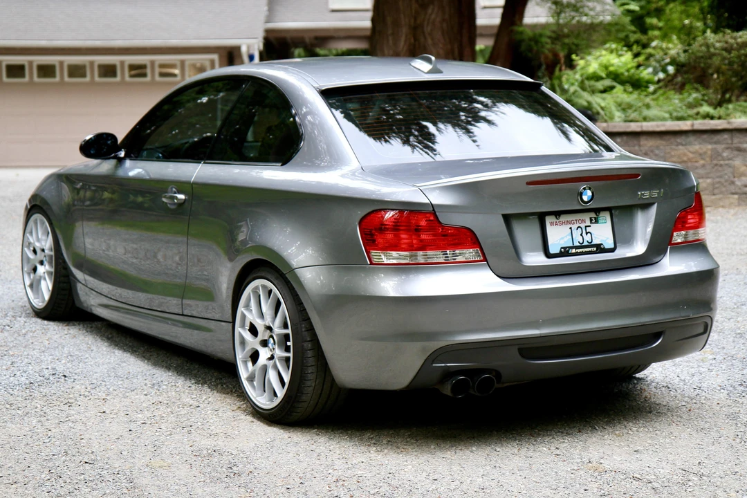 2009 BMW E82 135i & 135is - Image 4 of 31