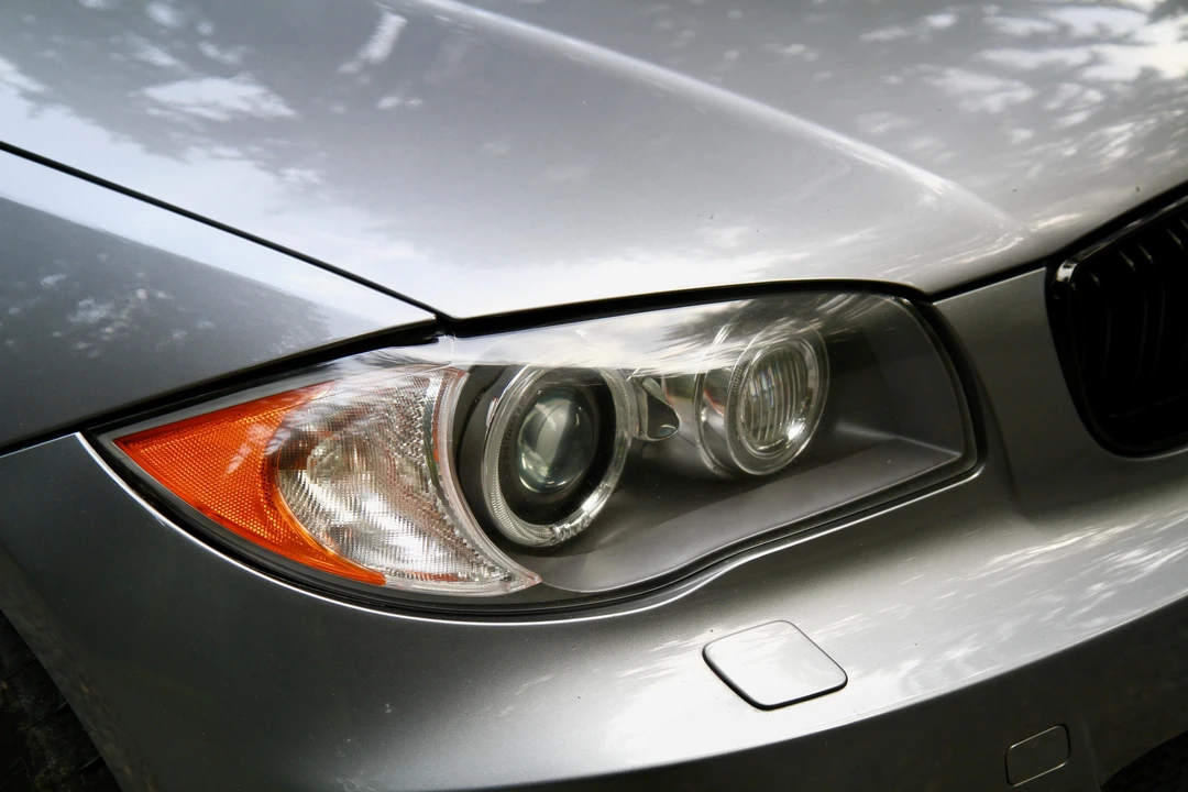2009 BMW E82 135i & 135is - Image 14 of 31