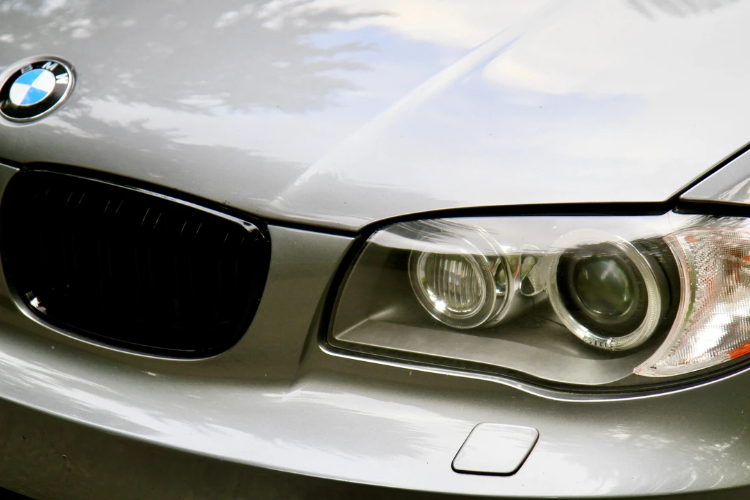 2009 BMW E82 135i & 135is - Image 17 of 31