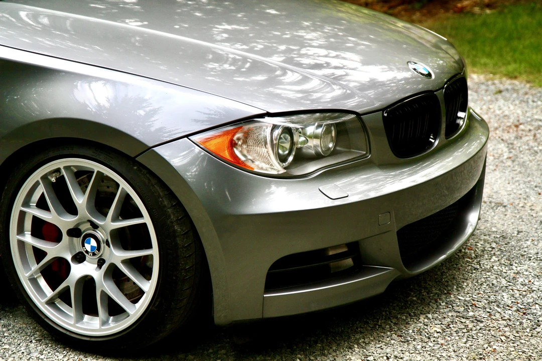 2009 BMW E82 135i & 135is - Image 13 of 31