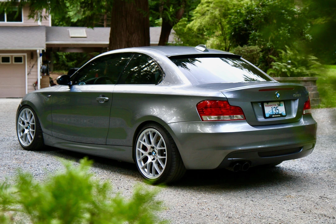 2009 BMW E82 135i & 135is - Image 9 of 31