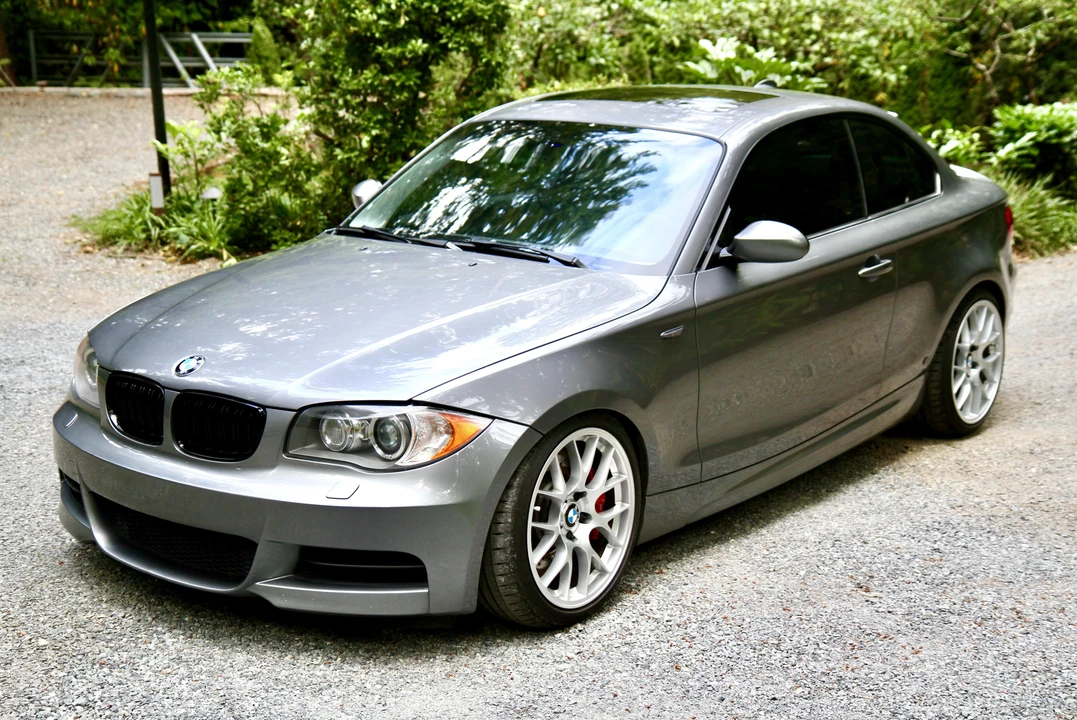 2009 BMW E82 135i & 135is - Image 8 of 31