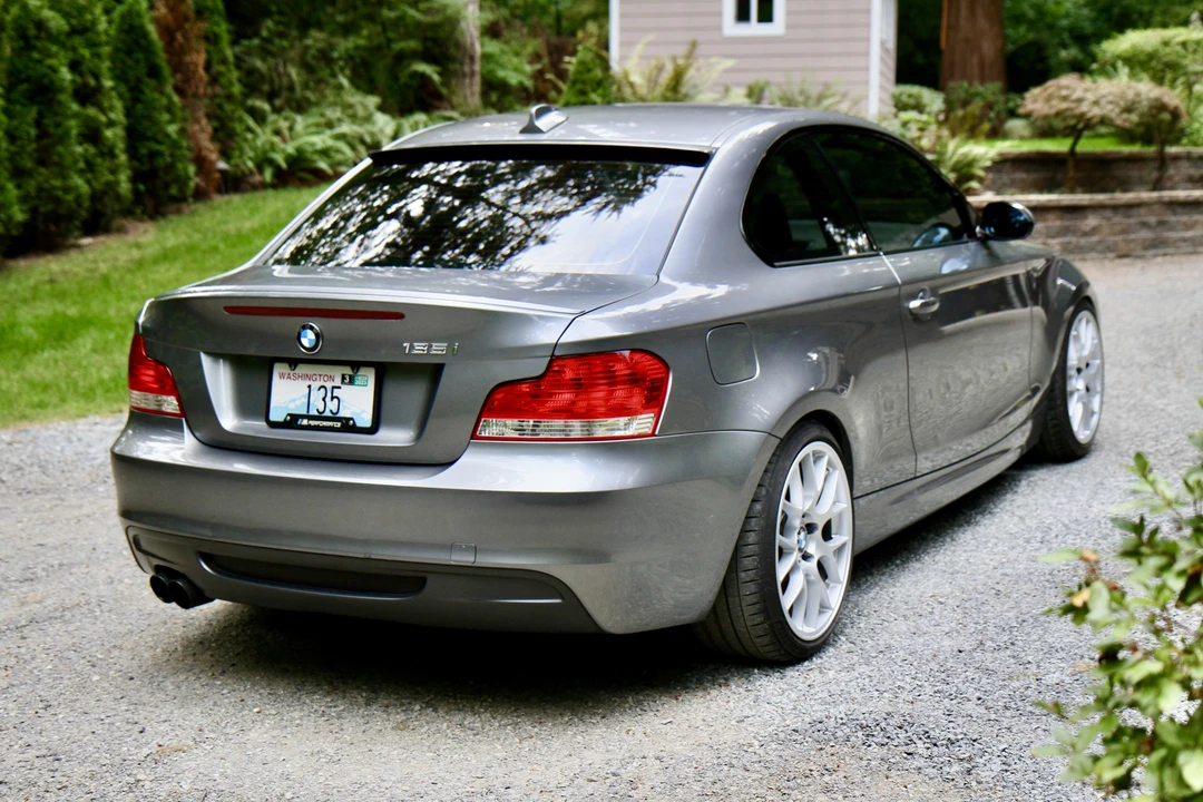 2009 BMW E82 135i & 135is - Image 10 of 31