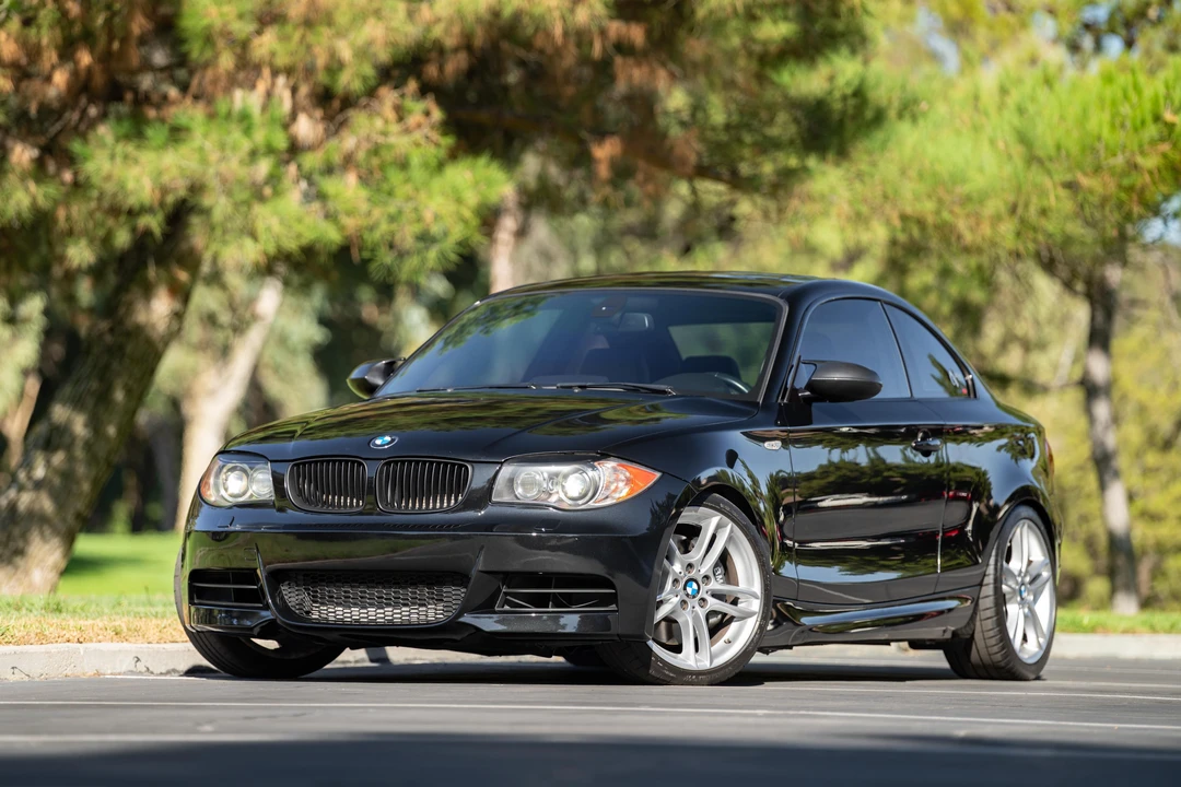 2009 BMW E82 135i & 135is - Image 7 of 31
