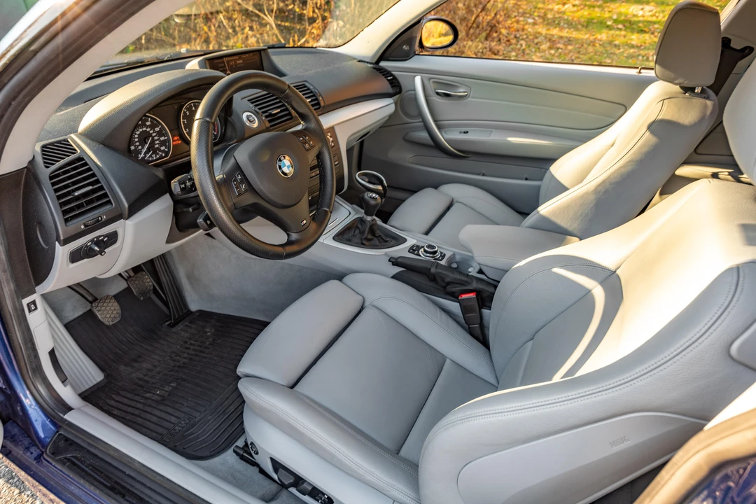 2009 BMW E82 135i & 135is - Image 25 of 31
