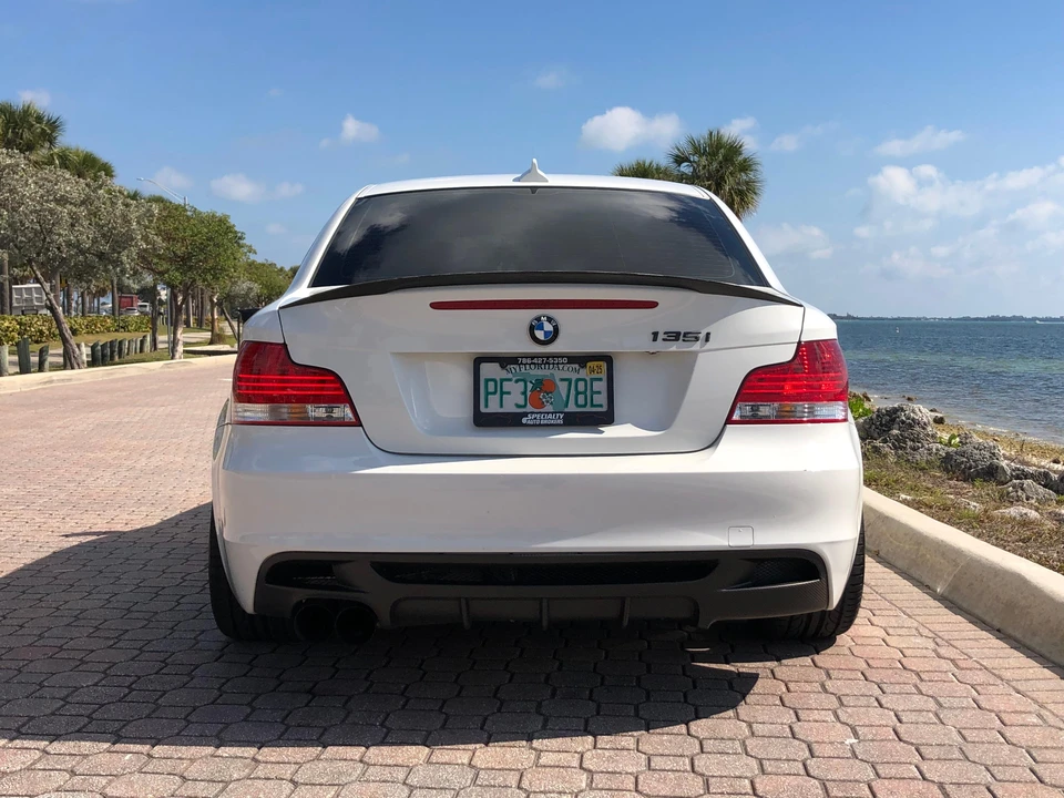 2009 BMW E82 135i & 135is - Image 11 of 31