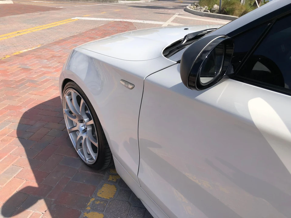 2009 BMW E82 135i & 135is - Image 28 of 31