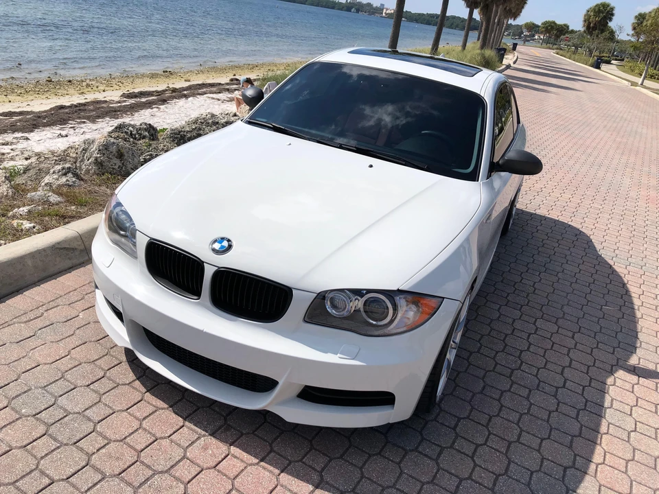 2009 BMW E82 135i & 135is - Image 6 of 31