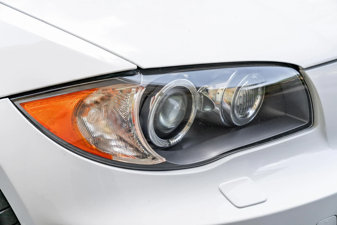 2009 BMW E82 135i & 135is - Image 17 of 31