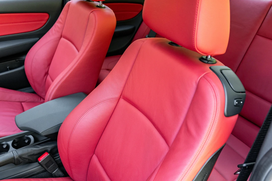 2009 BMW E82 135i & 135is - Image 30 of 31