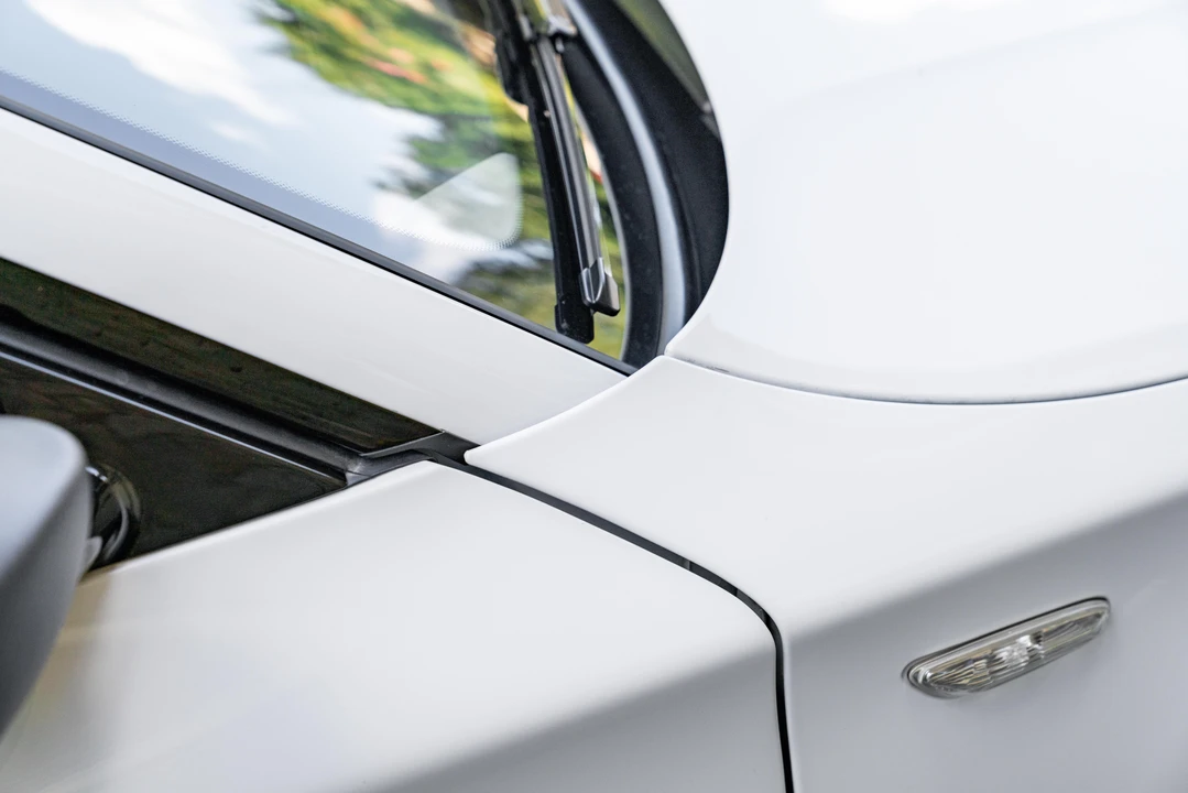 2009 BMW E82 135i & 135is - Image 16 of 31