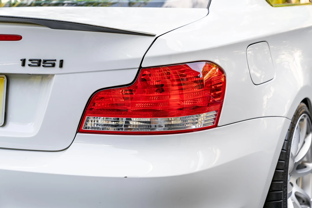 2009 BMW E82 135i & 135is - Image 13 of 31