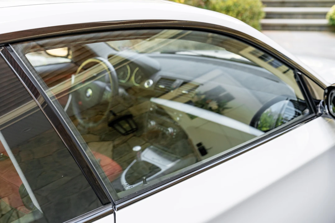 2009 BMW E82 135i & 135is - Image 14 of 31