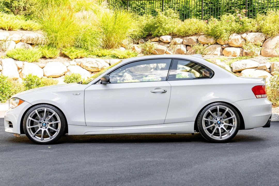 2009 BMW E82 135i & 135is - Image 3 of 31