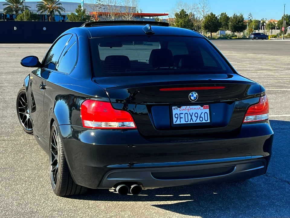 2009 BMW E82 135i & 135is - Image 15 of 31