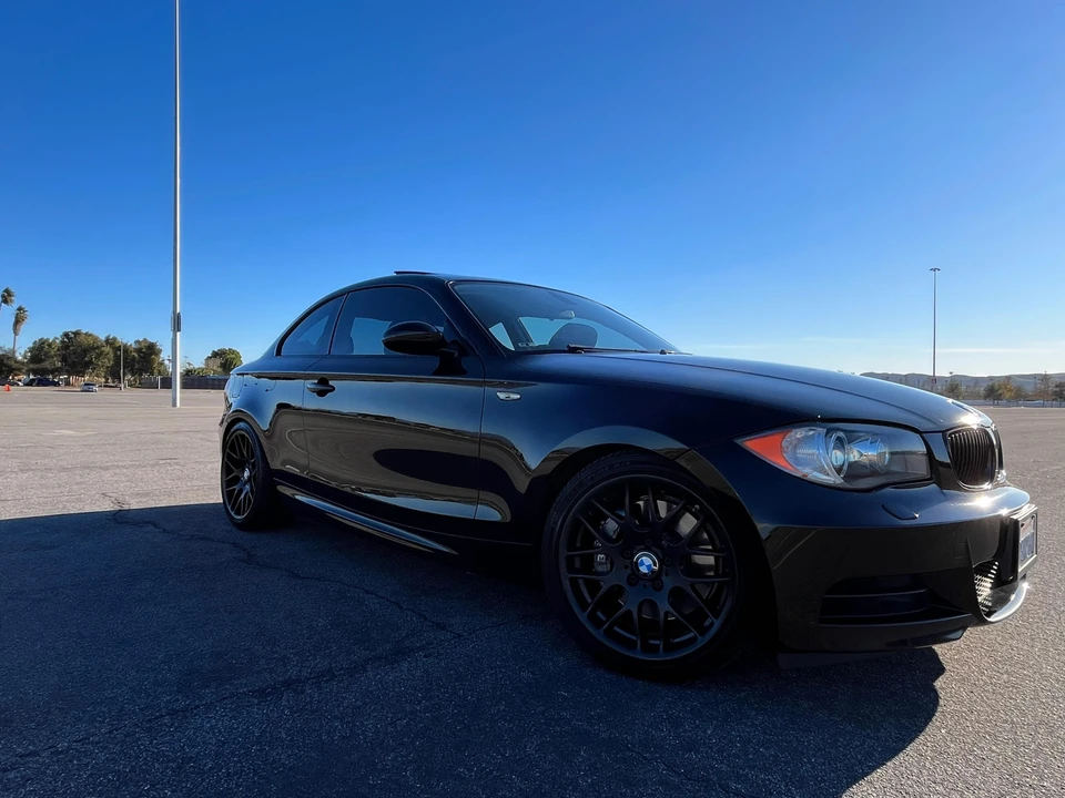 2009 BMW E82 135i & 135is - Image 29 of 31