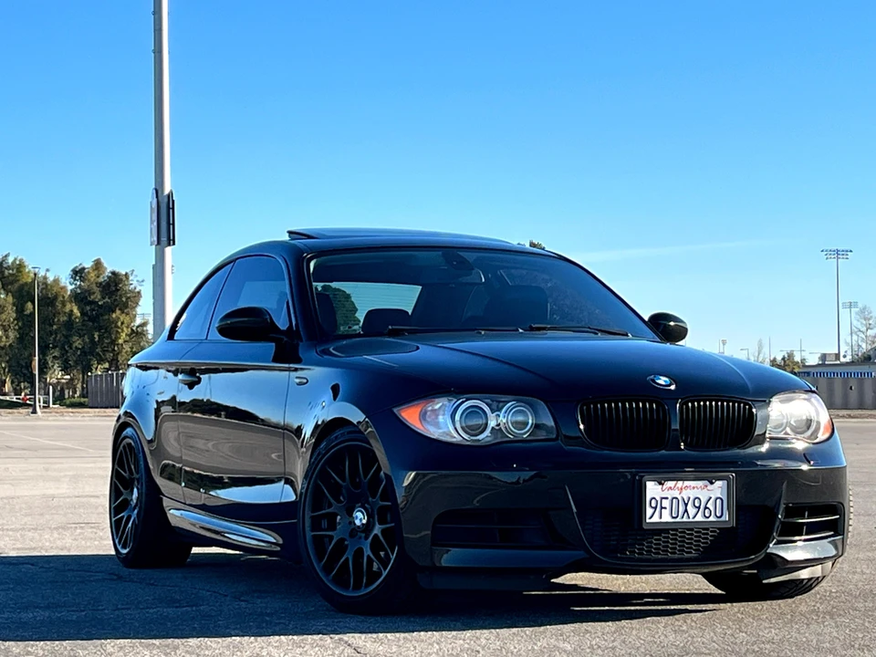 2009 BMW E82 135i & 135is - Image 30 of 31