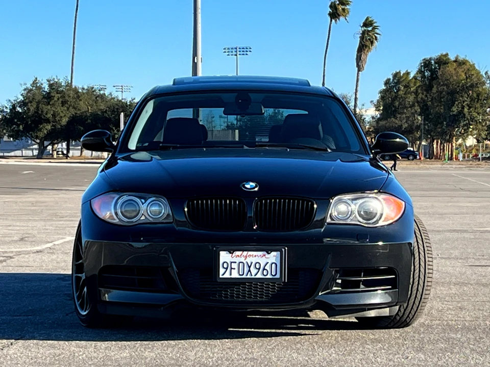 2009 BMW E82 135i & 135is - Image 6 of 31