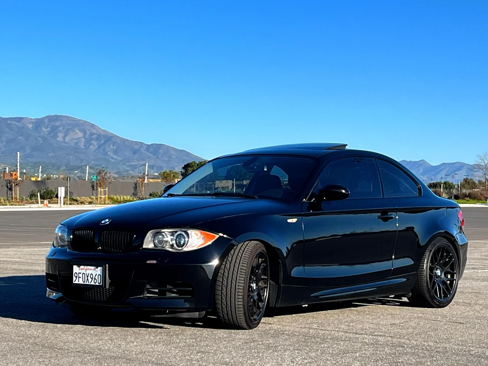 2009 BMW E82 135i & 135is - Image 10 of 31