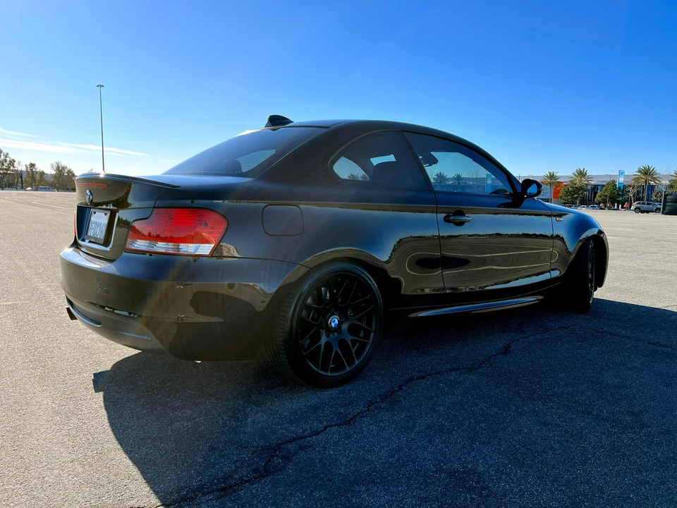 2009 BMW E82 135i & 135is - Image 24 of 31