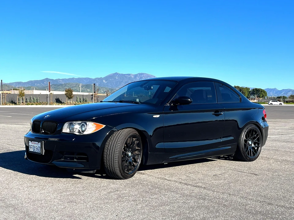 2009 BMW E82 135i & 135is - Image 11 of 31