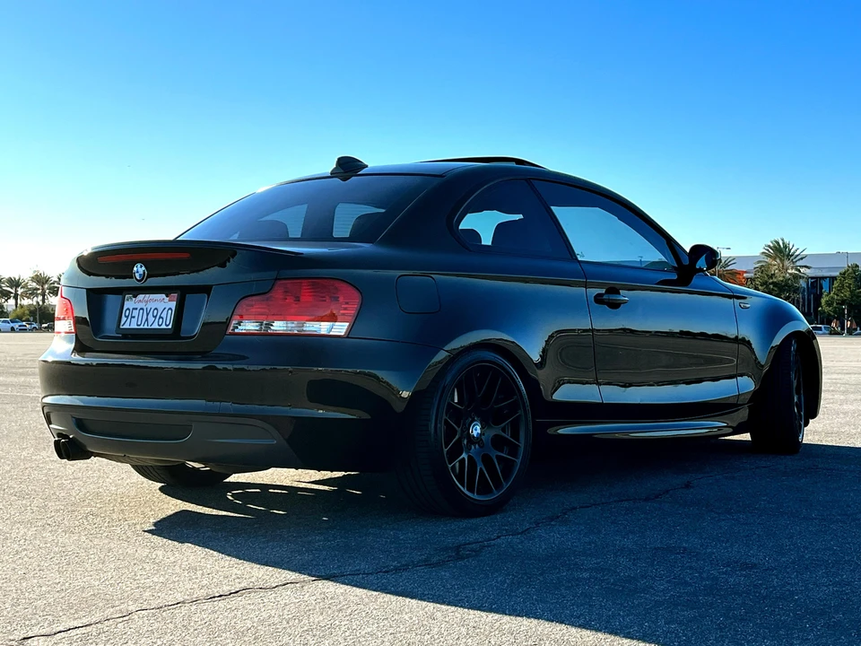 2009 BMW E82 135i & 135is - Image 22 of 31