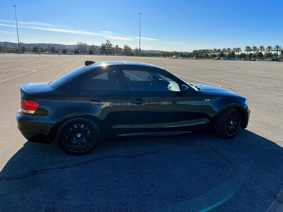 2009 BMW E82 135i & 135is - Image 25 of 31