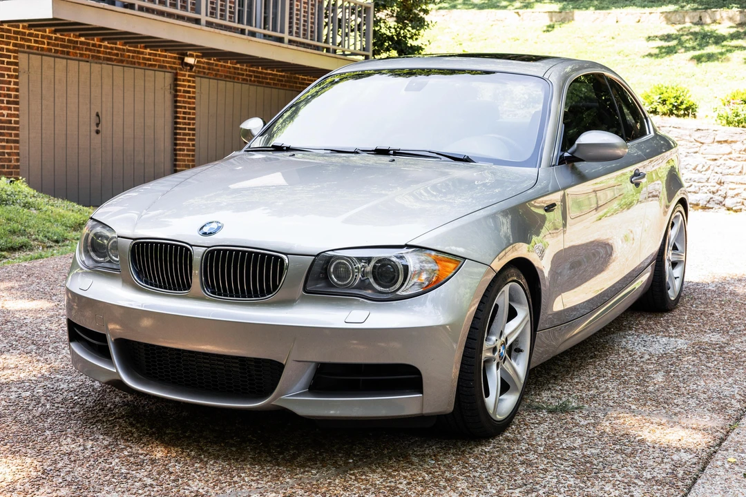 2009 BMW E82 135i & 135is - Image 6 of 31