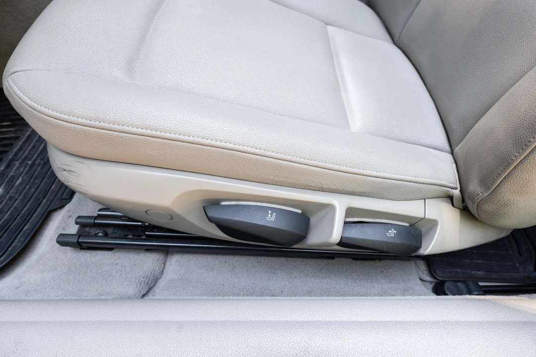 2009 BMW E82 135i & 135is - Image 19 of 31