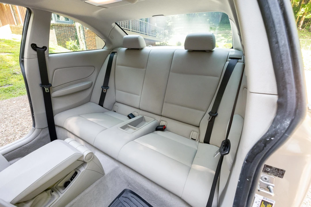 2009 BMW E82 135i & 135is - Image 22 of 31
