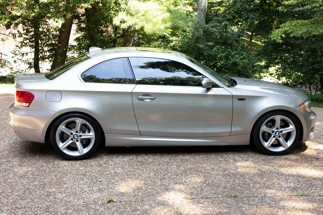 2009 BMW E82 135i & 135is - Image 8 of 31