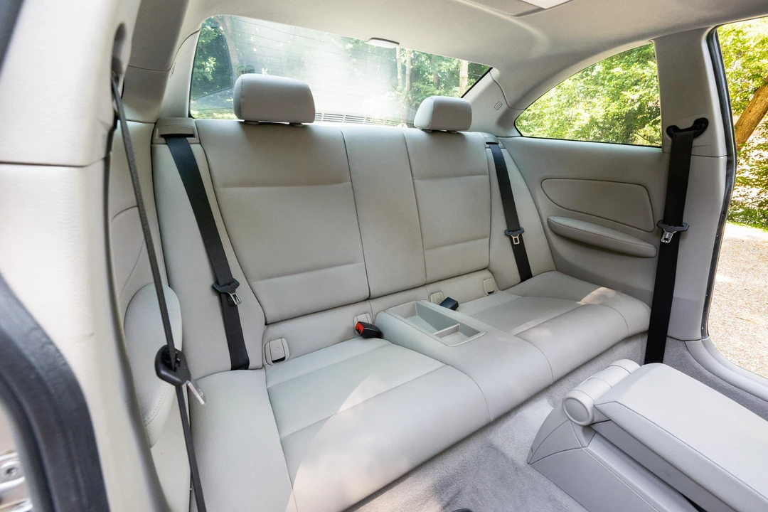2009 BMW E82 135i & 135is - Image 23 of 31
