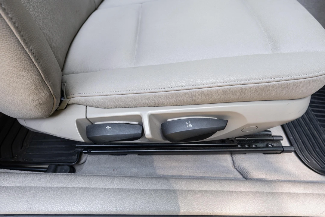 2009 BMW E82 135i & 135is - Image 21 of 31