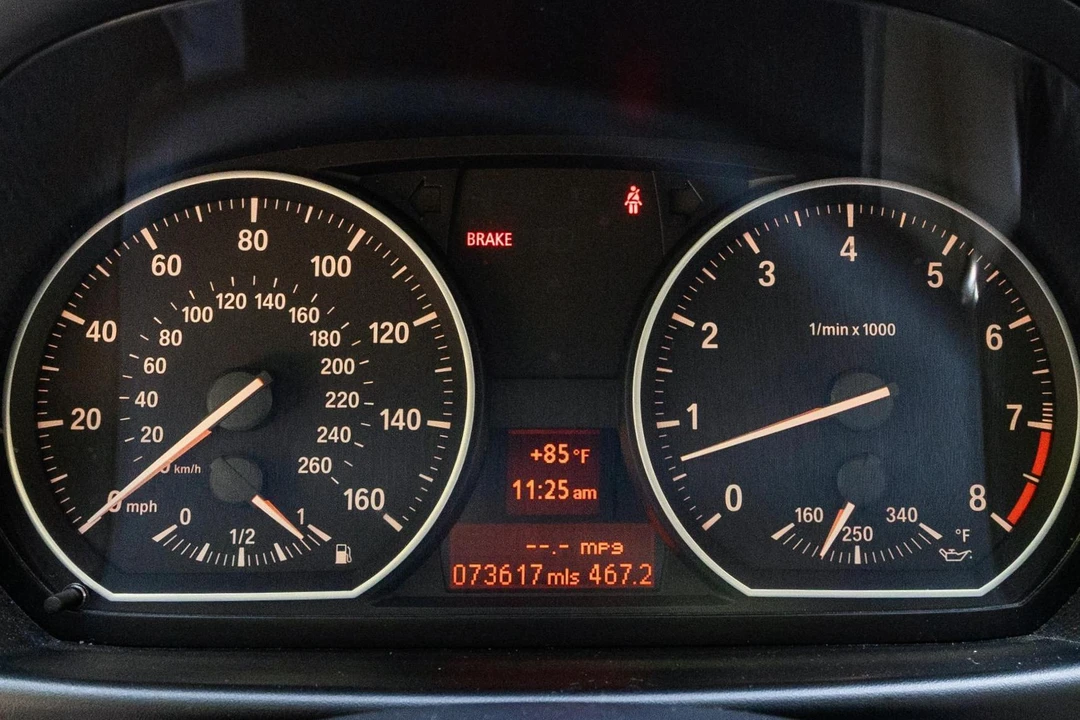 2009 BMW E82 135i & 135is - Image 18 of 31