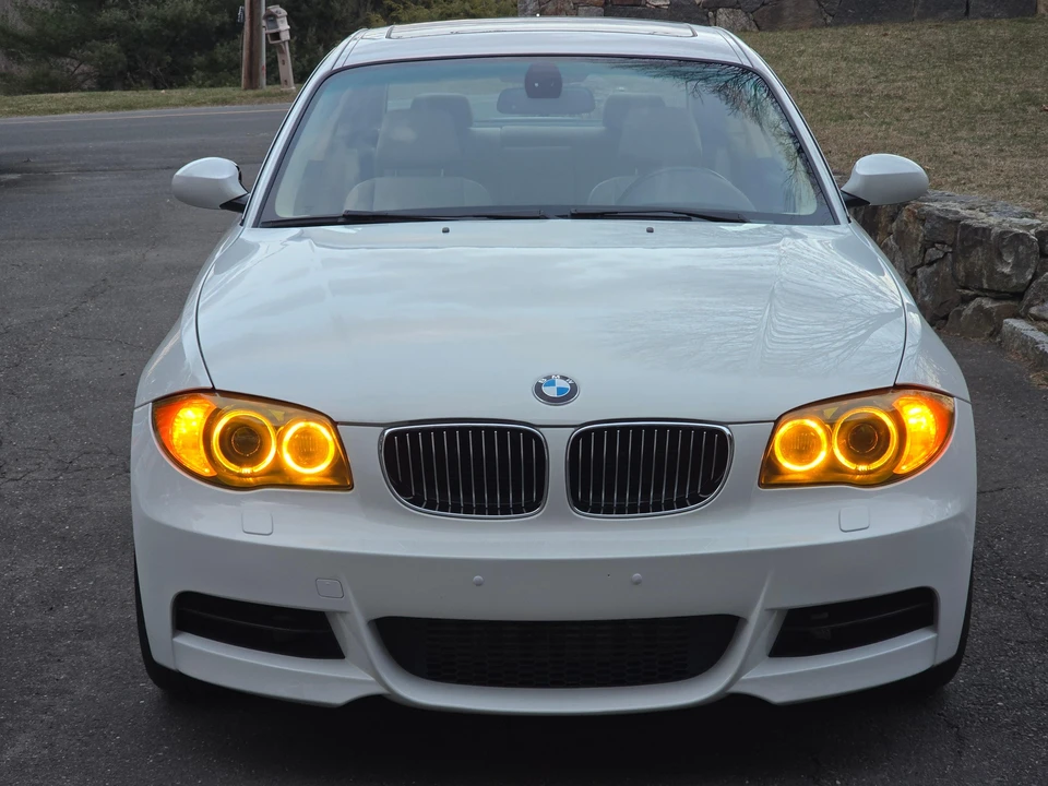 2009 BMW E82 135i & 135is - Image 6 of 31