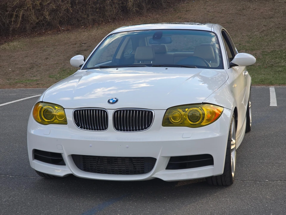 2009 BMW E82 135i & 135is - Image 8 of 31