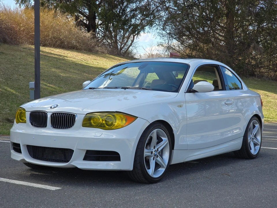 2009 BMW E82 135i & 135is - Image 11 of 31