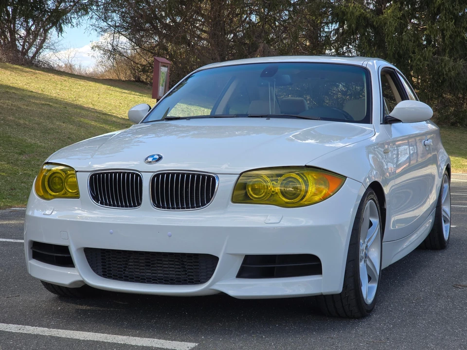 2009 BMW E82 135i & 135is - Image 9 of 31