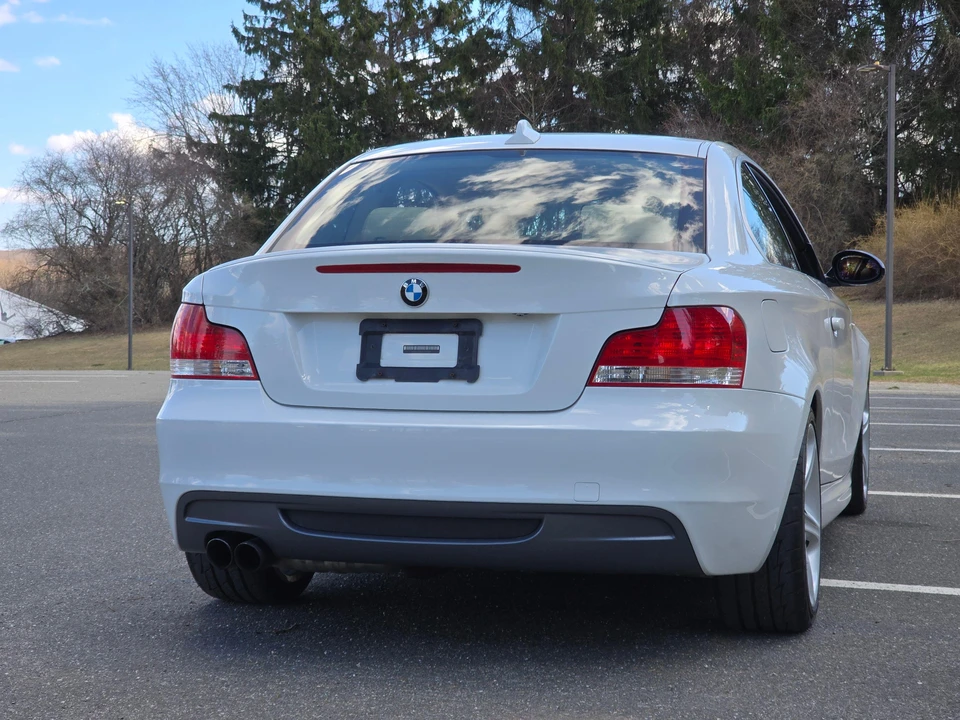 2009 BMW E82 135i & 135is - Image 31 of 31