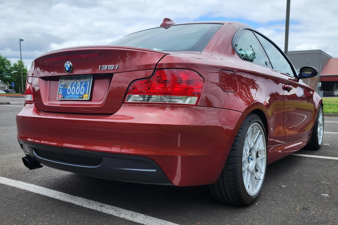 2009 BMW E82 135i & 135is - Image 4 of 31