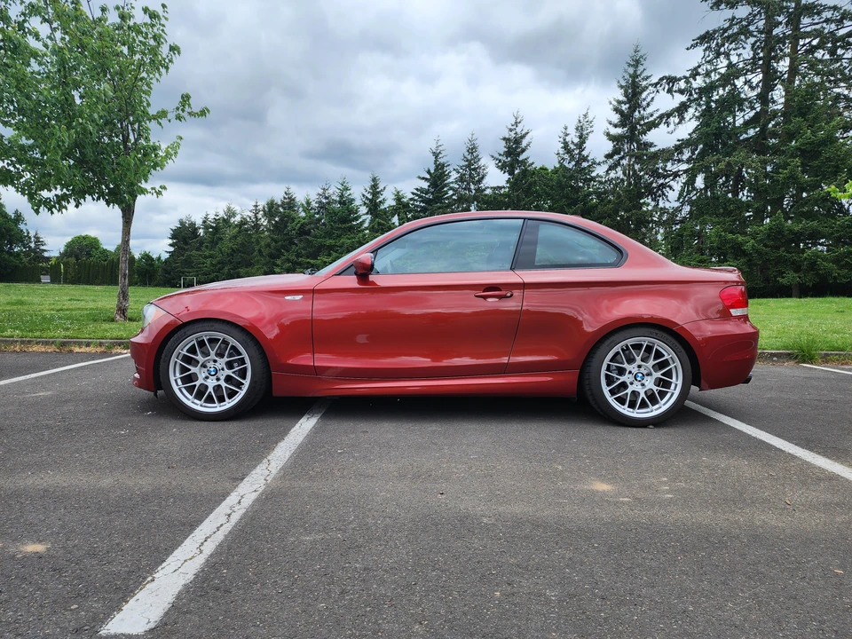 2009 BMW E82 135i & 135is - Image 8 of 31