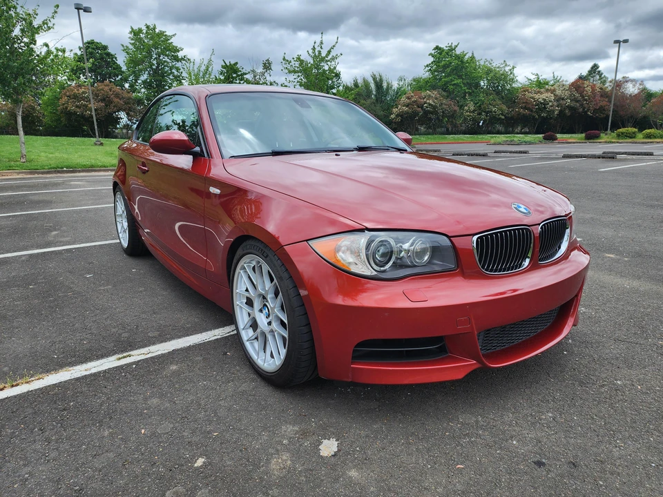 2009 BMW E82 135i & 135is - Image 13 of 31