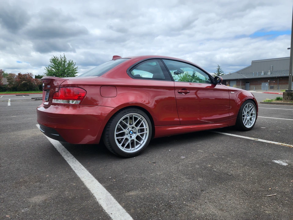 2009 BMW E82 135i & 135is - Image 11 of 31
