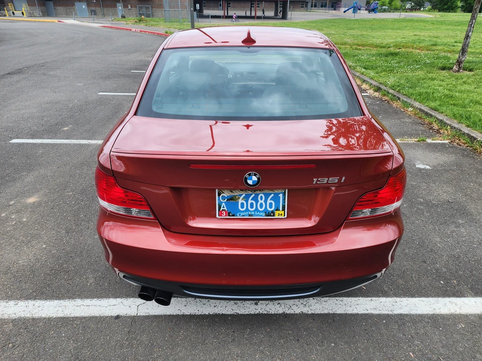 2009 BMW E82 135i & 135is - Image 10 of 31