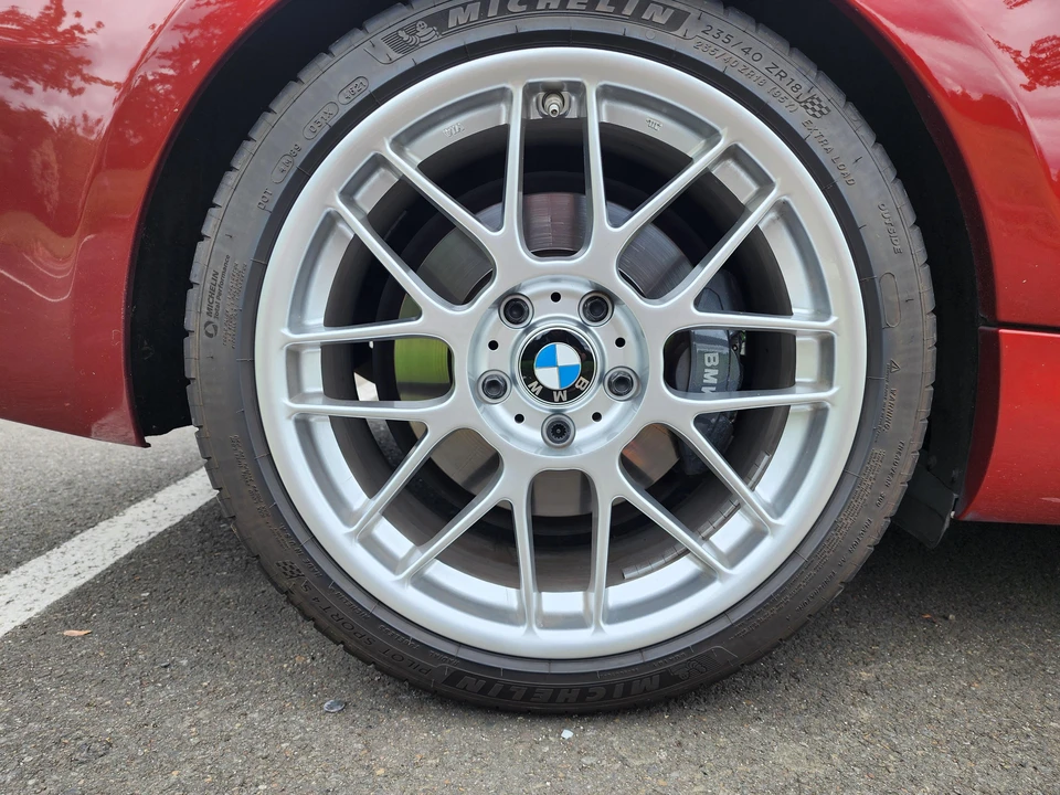 2009 BMW E82 135i & 135is - Image 24 of 31
