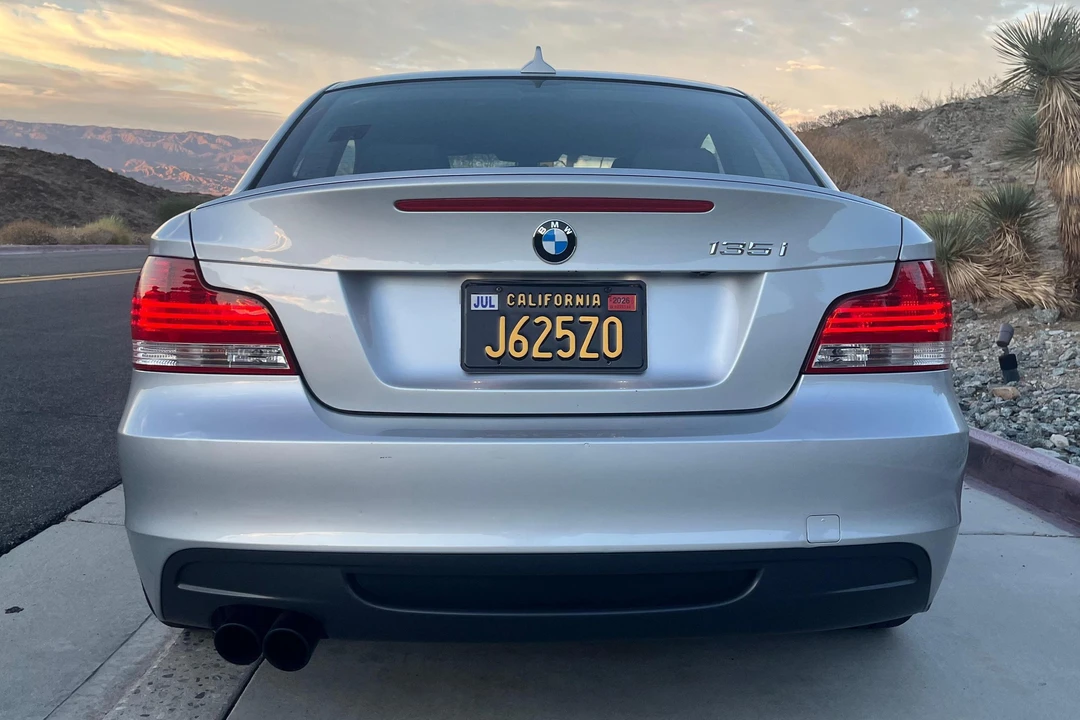 2009 BMW E82 135i & 135is - Image 5 of 31