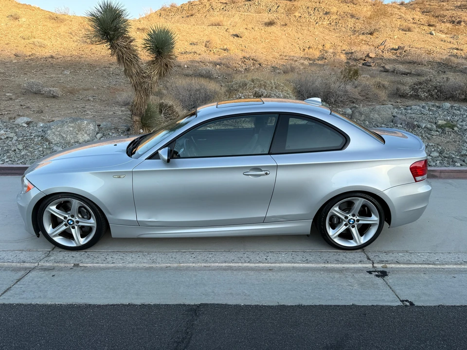 2009 BMW E82 135i & 135is - Image 12 of 31