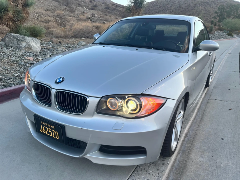 2009 BMW E82 135i & 135is - Image 8 of 31